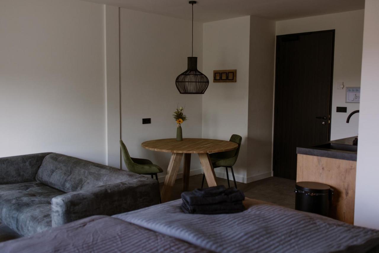 De La Rue Vakantiesuites Sleeuwijk ภายนอก รูปภาพ