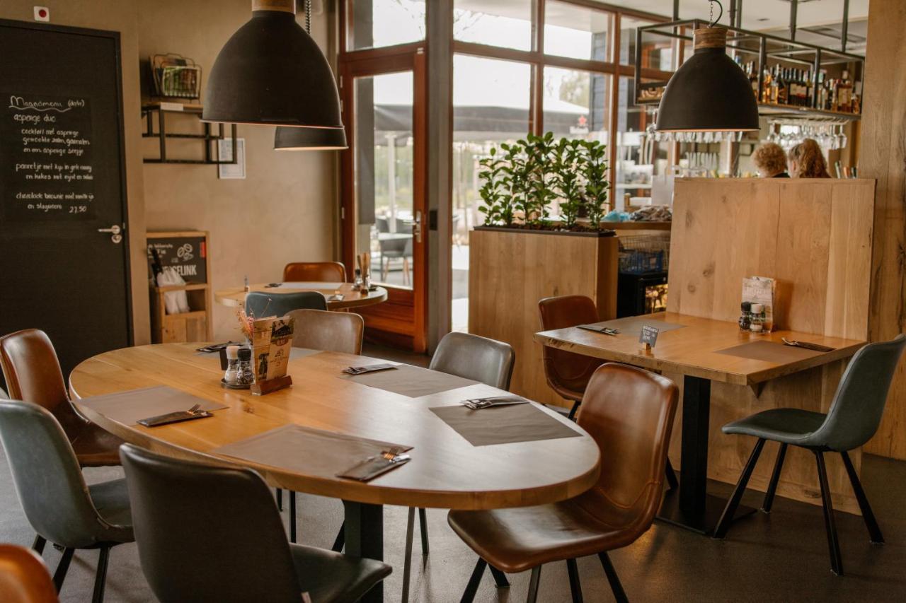 De La Rue Vakantiesuites Sleeuwijk ภายนอก รูปภาพ