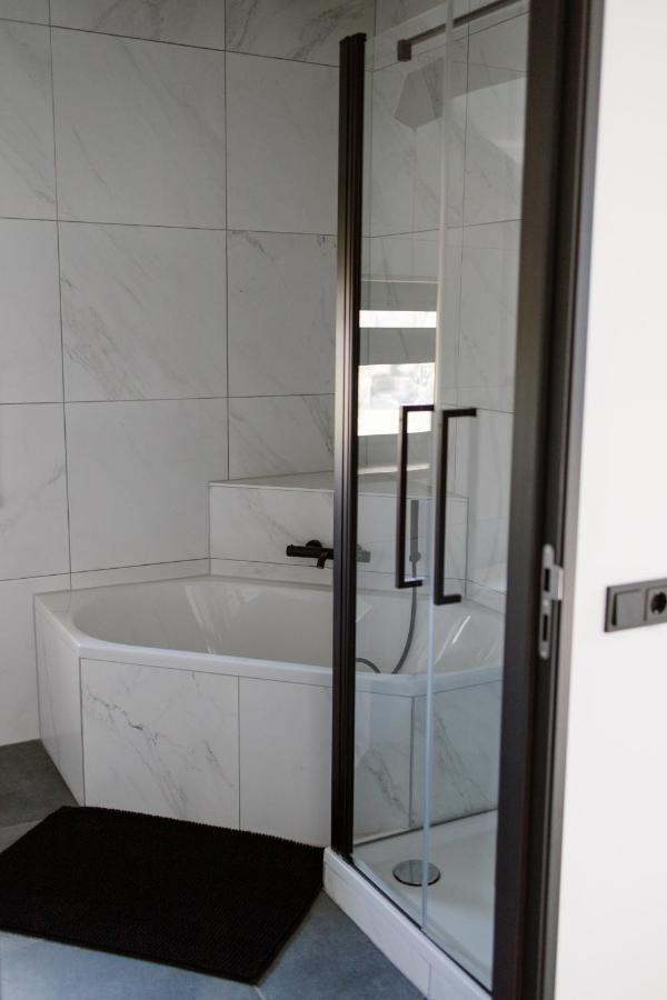De La Rue Vakantiesuites Sleeuwijk ภายนอก รูปภาพ
